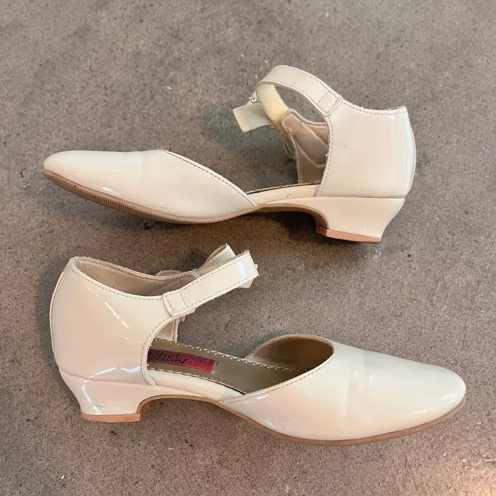 Rachel Shoes beige cream dress shoes Youth Girls size 2 formal event low heel